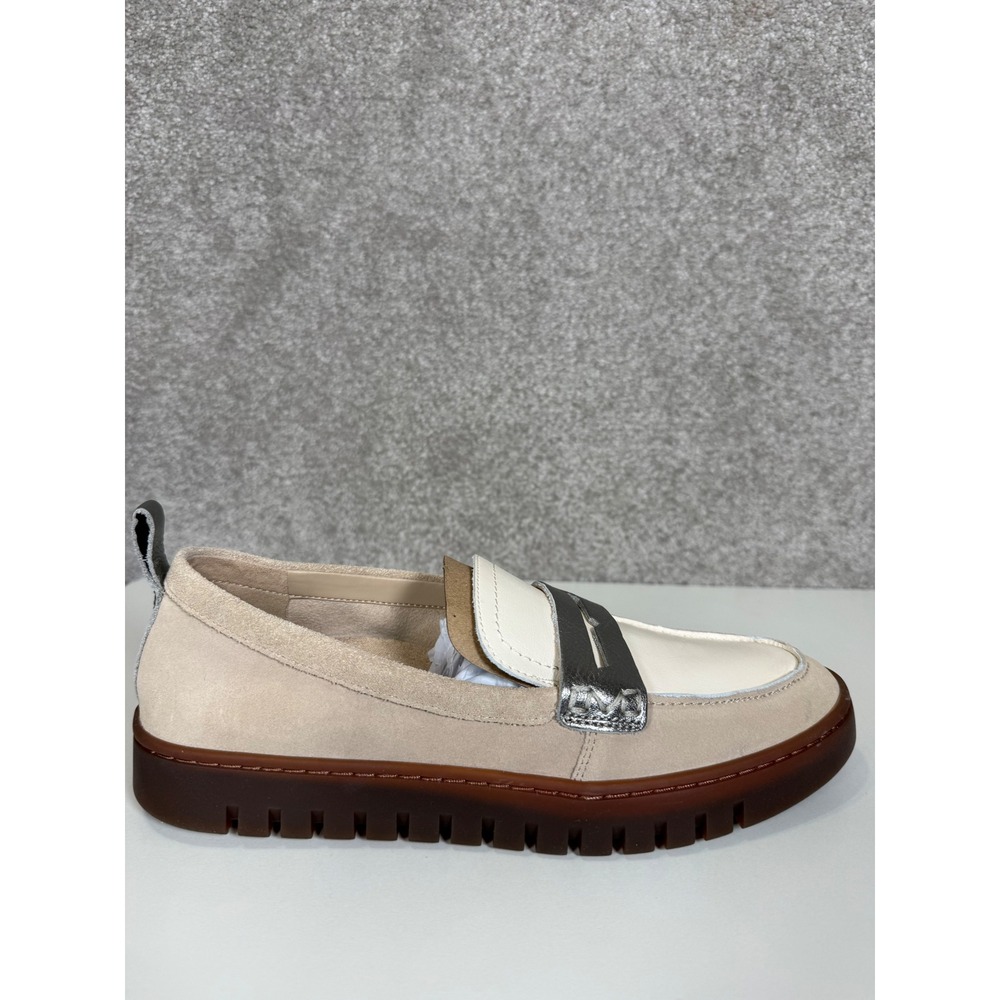 Vionic Uptown Loafers Womens 9 Cream Beige Silver Excellent Lug Sole Penny Shoe